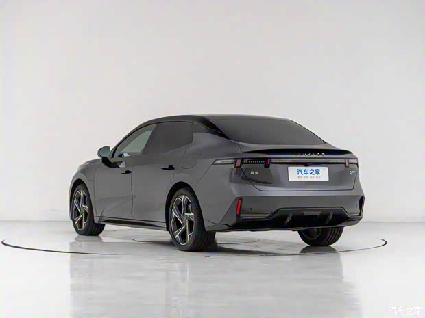 领克 领克07 2024款 EM-P 126长续航 Ultra 领克 领克07 2024款 EM-P 126长续航 Ultra