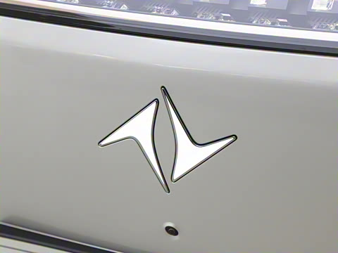 2025款 636Ultra纯电版 6座 2025款 636Ultra纯电版 6座