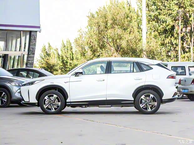 上汽集團(tuán) 榮威D5X DMH 2024款 135豪華版