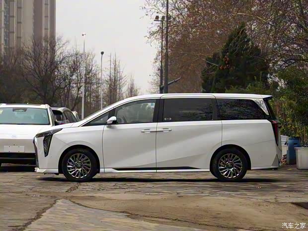 廣汽乘用車 傳祺M8 2024款 宗師系列 400T 先鋒