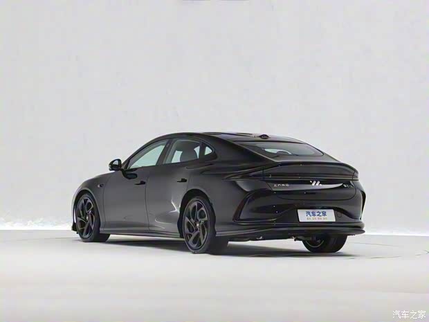 智己汽车 智己L6 2024款 超强性能版 100kWh