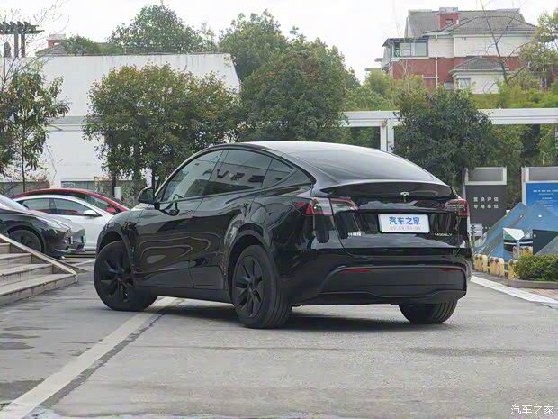 特斯拉中國 Model Y 2024款 后輪驅(qū)動(dòng)版