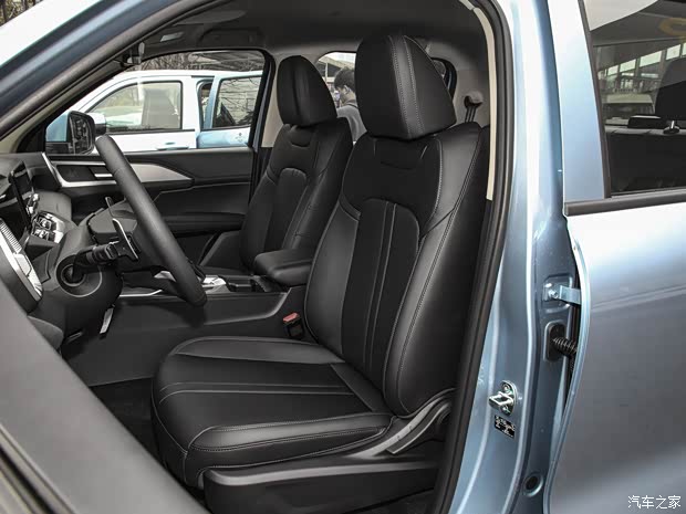 長(zhǎng)城汽車(chē) 金剛炮 2024款 2.0T自動(dòng)8AT柴油四驅(qū)精英型平箱