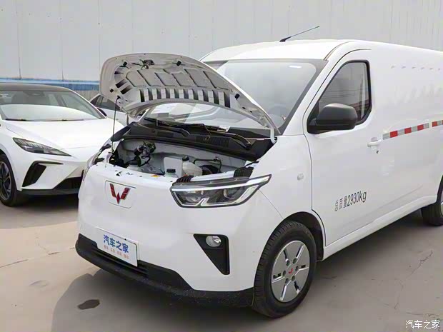 上汽通用五菱 五菱扬光 2024款 300km 舒适型 上汽通用五菱 五菱扬光 2024款 300km 舒适型