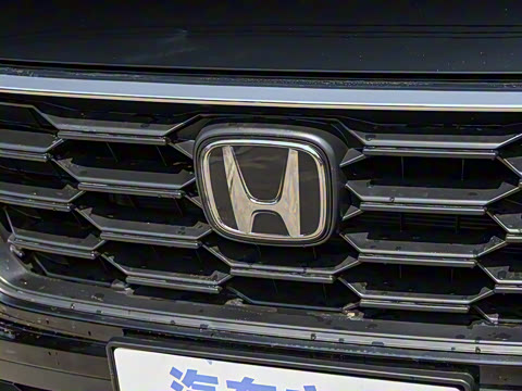 2024款 240TURBO 两驱锋尚版 5座 2024款 240TURBO 两驱锋尚版 5座