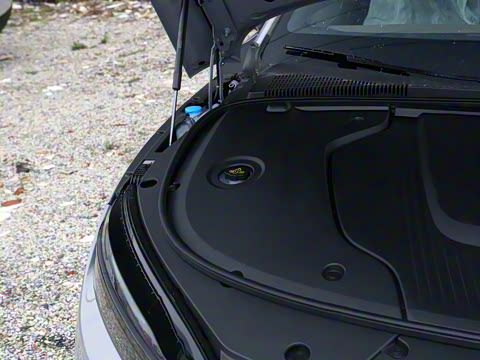 2025款 EV 智驾版 701KM尊荣型 2025款 EV 智驾版 701KM尊荣型