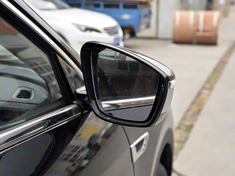 2025款 冠军版 1.5T DCT冠军PRO 5座 2025款 冠军版 1.5T DCT冠军PRO 5座