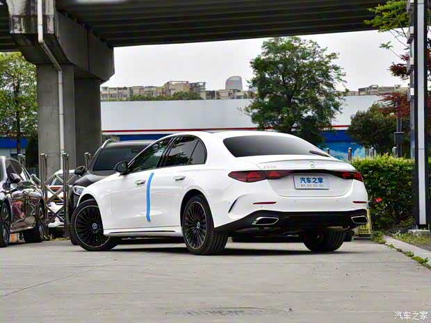 奔驰(进口) 奔驰E级(进口) 2024款 E 300 豪华型运动版 奔驰(进口) 奔驰E级(进口) 2024款 E 300 豪华型运动版