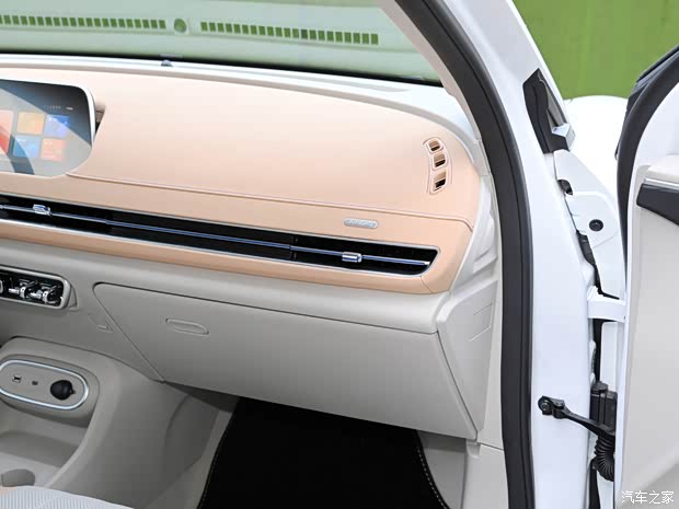 长城汽车 欧拉好猫 2024款 401km 尊荣型