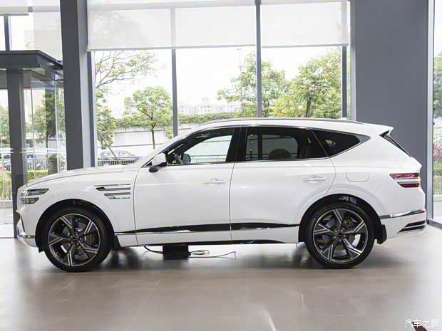 捷尼賽思 捷尼賽思GV80 2024款 2.5T 四驅(qū)旗艦版 7座