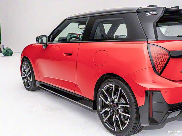 光束汽車 電動(dòng)MINI COOPER 2024款 452km COOPER SE 賽車手