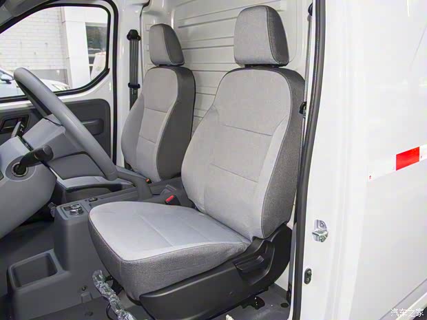 上汽通用五菱 五菱揚光 2024款 300km 實用型