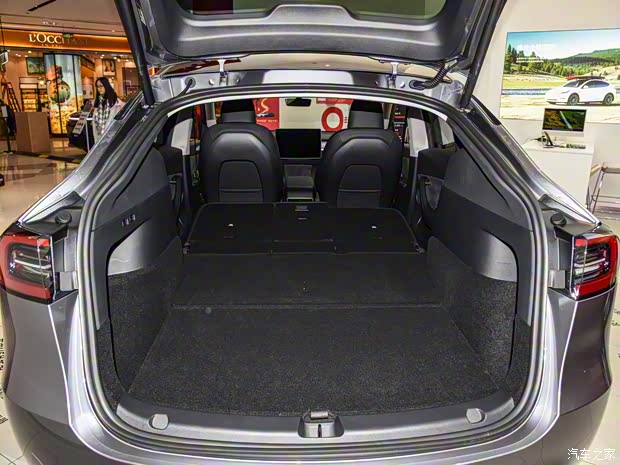 特斯拉中國(guó) Model Y 2024款 后輪驅(qū)動(dòng)版