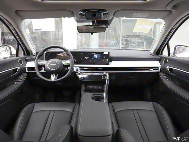 北京現(xiàn)代 索納塔 2024款 1.5T 低配版