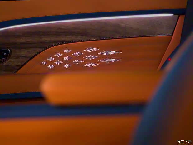 賓利 添越 2024款 4.0T V8 長(zhǎng)軸距MULLINER版