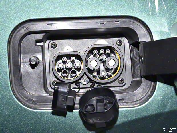 江汽集團(tuán) 江淮X8 PHEV 2024款 基本型 6座 江汽集團(tuán) 江淮X8 PHEV 2024款 基本型 6座