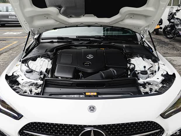 奔驰(进口) 奔驰CLE 2024款 CLE 300 4MATIC Coupe 奔驰(进口) 奔驰CLE 2024款 CLE 300 4MATIC Coupe