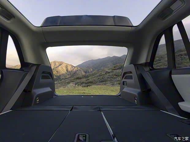 RIVIAN RIVIAN R3 2024款 基本型 RIVIAN RIVIAN R3 2024款 基本型