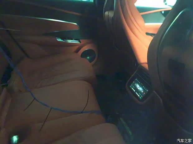 仰望 仰望U7 2024款 高配版