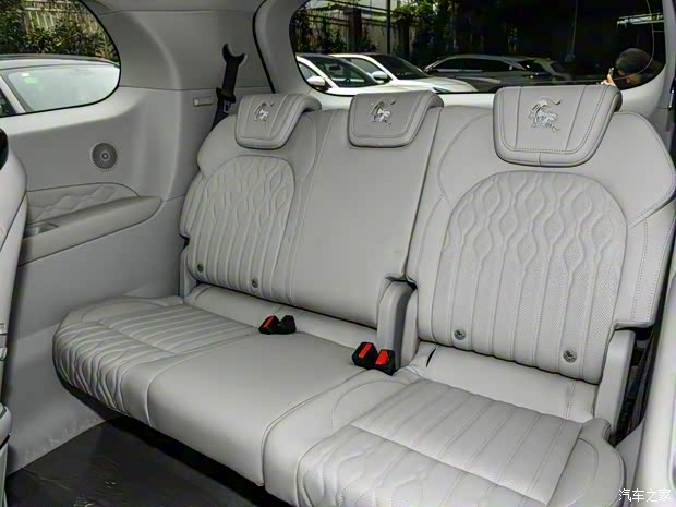 东风风行 星海V9 2024款 PHEV 200km 尊享型 东风风行 星海V9 2024款 PHEV 200km 尊享型