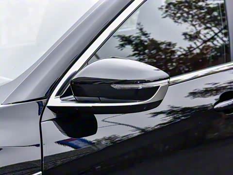 2025款 冠军版 1.5T DCT冠军PRO 7座 2025款 冠军版 1.5T DCT冠军PRO 7座