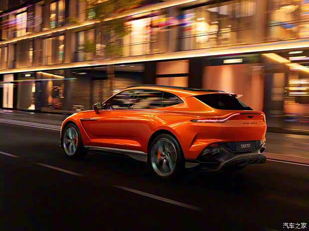 阿斯顿·马丁 阿斯顿·马丁DBX 2025款 4.0T V8 707