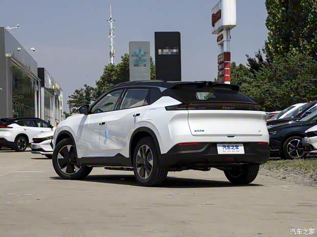 东风乘用车 风神L7新能源 2024款 205 Pro 东风乘用车 风神L7新能源 2024款 205 Pro