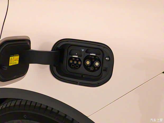 北汽新能源 极狐 阿尔法S5 2024款 560MAX 185kW 北汽新能源 极狐 阿尔法S5 2024款 560MAX 185kW