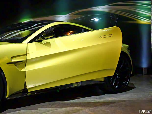 阿斯頓·馬丁 V8 Vantage 2024款 4.0T V8 Coupe