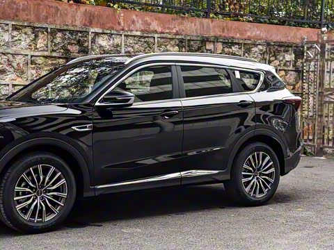 2025款 冠军版 1.5T DCT冠军PRO 7座 2025款 冠军版 1.5T DCT冠军PRO 7座