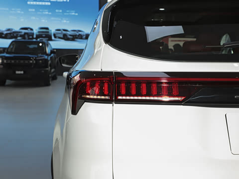 2025款 冠军版 1.5T DCT冠军MAX+ 7座 2025款 冠军版 1.5T DCT冠军MAX+ 7座