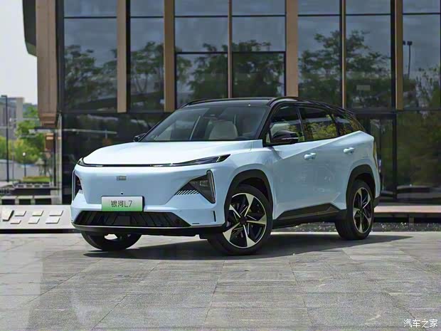 吉利汽車 銀河L7 2024款 龍騰版 1.5T 115km 亞運(yùn)幻影版