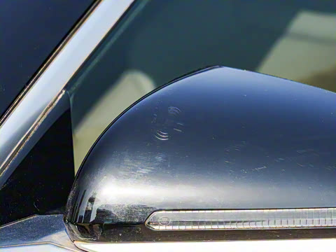 2025款 EV 智驾版 605KM尊荣型 2025款 EV 智驾版 605KM尊荣型