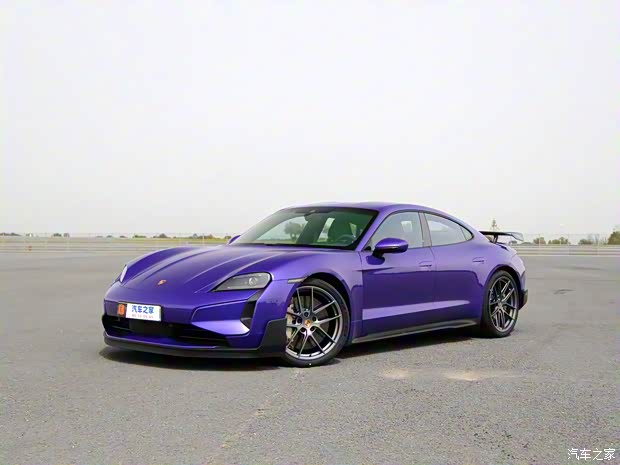保时捷 Taycan 2024款 Taycan Turbo GT with Weissach Package 保时捷 Taycan 2024款 Taycan Turbo GT with Weissach Package
