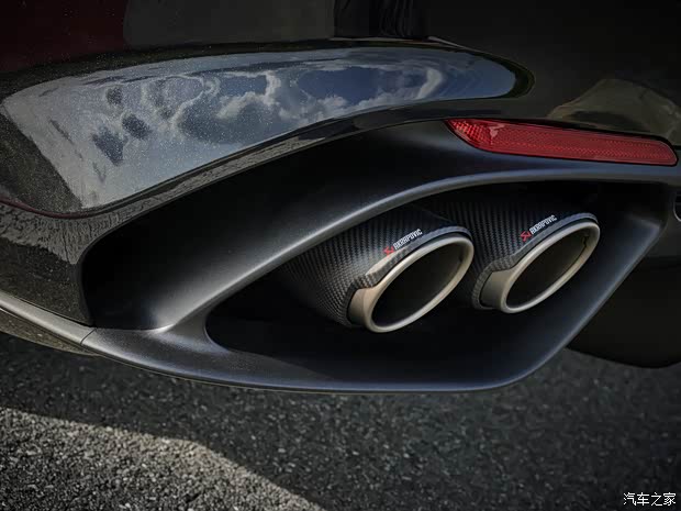 阿爾法·羅密歐 Giulia朱麗葉 2024款 Quadrifoglio Super Sport