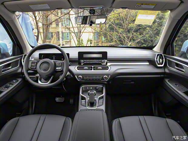 長(zhǎng)城汽車(chē) 金剛炮 2024款 2.0T自動(dòng)8AT柴油四驅(qū)精英型平箱