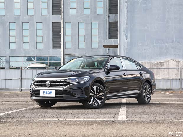 上汽大众 帕萨特 2024款 380TSI 龙腾版
