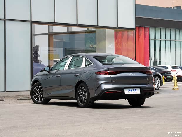 比亞迪 秦L 2024款 DM-i 120KM超越型 比亞迪 秦L 2024款 DM-i 120KM超越型