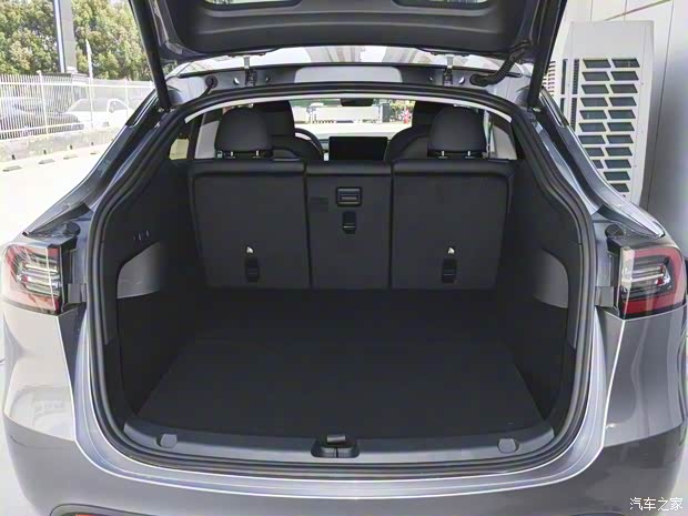 特斯拉中国 Model Y 2024款 Performance高性能版 特斯拉中国 Model Y 2024款 Performance高性能版