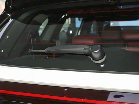 2025款 冠军版 1.5T DCT冠军MAX+ 7座 2025款 冠军版 1.5T DCT冠军MAX+ 7座