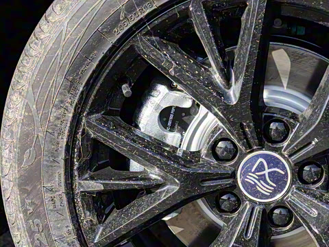 2025款 DM-i 智驾版 125KM精英型 2025款 DM-i 智驾版 125KM精英型