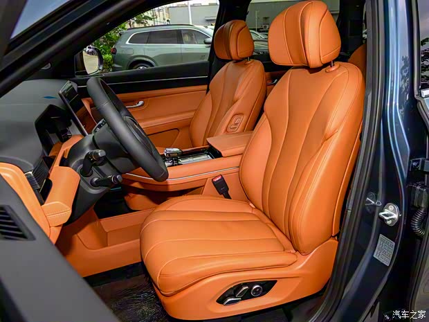 AITO 問界 問界M7 2024款 煥新版 1.5T 智駕四驅(qū)Max版 6座