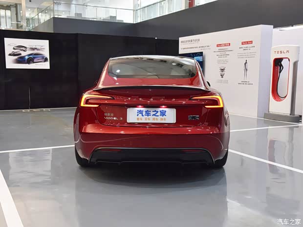 特斯拉中国 Model 3 2024款 高性能全轮驱动版 特斯拉中国 Model 3 2024款 高性能全轮驱动版