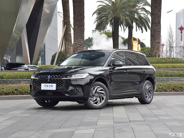 长安林肯 冒险家 2024款 1.5T 两驱尊享版 长安林肯 冒险家 2024款 1.5T 两驱尊享版