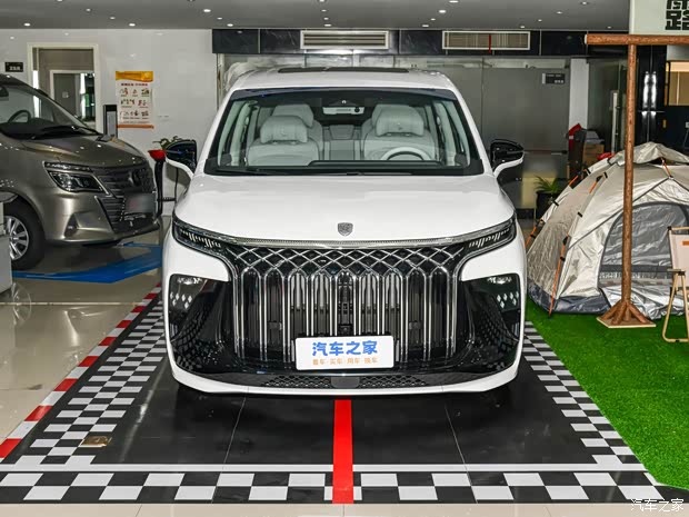 东风风行 星海V9 2024款 1.5TD 200km 中国结系列 尊享型 东风风行 星海V9 2024款 1.5TD 200km 中国结系列 尊享型