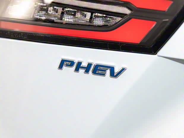 上汽通用雪佛蘭 探界者Plus 2024款 102km RS 至臻版