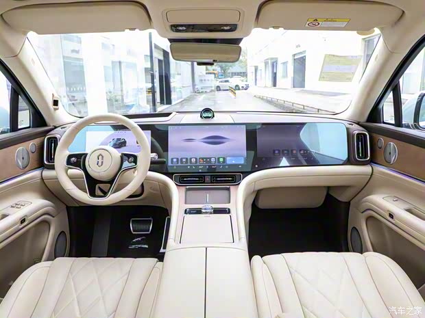AITO 问界 问界M9 2024款 增程 Ultra版 42kWh  AITO 问界 问界M9 2024款 增程 Ultra版 42kWh