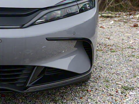 2025款 EV 智驾版 701KM尊荣型 2025款 EV 智驾版 701KM尊荣型