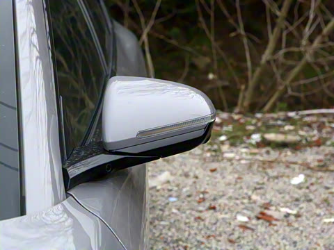 2025款 EV 智驾版 701KM尊荣型 2025款 EV 智驾版 701KM尊荣型