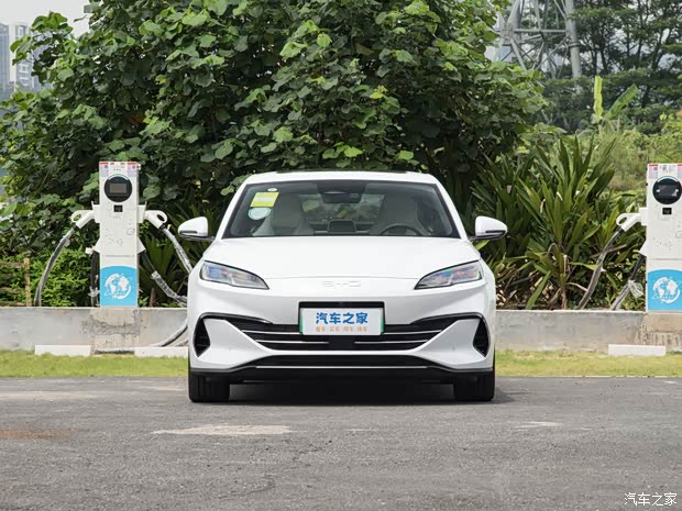 比亚迪 海豹06 2024款 160kW 比亚迪 海豹06 2024款 160kW